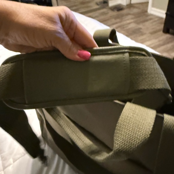 BEIS Green Tote Bag Structured Design - Picture 4 of 5